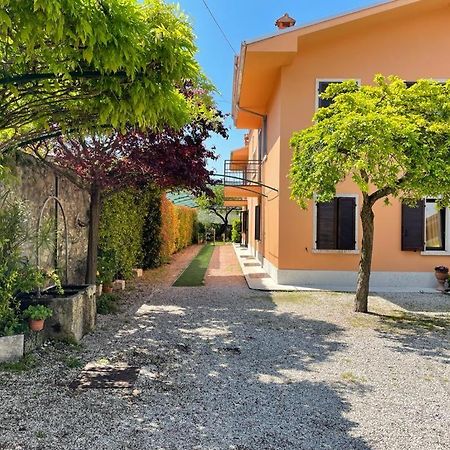 Garni Onda Hotel Torri Del Benaco Bagian luar foto