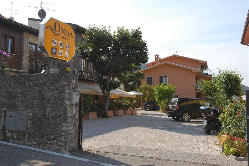 Garni Onda Hotel Torri Del Benaco Bagian luar foto
